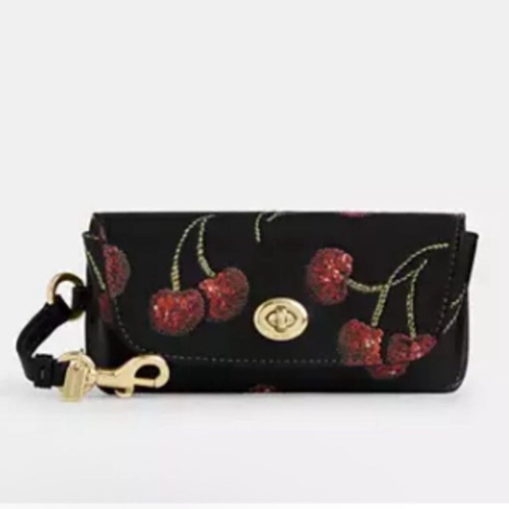 NWT coach!! Coach Black Cherry Sunglass Case cdd74
